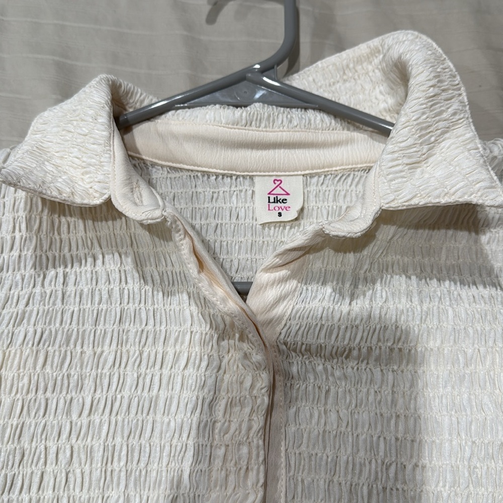 Textured button up - Picture 2 of 5